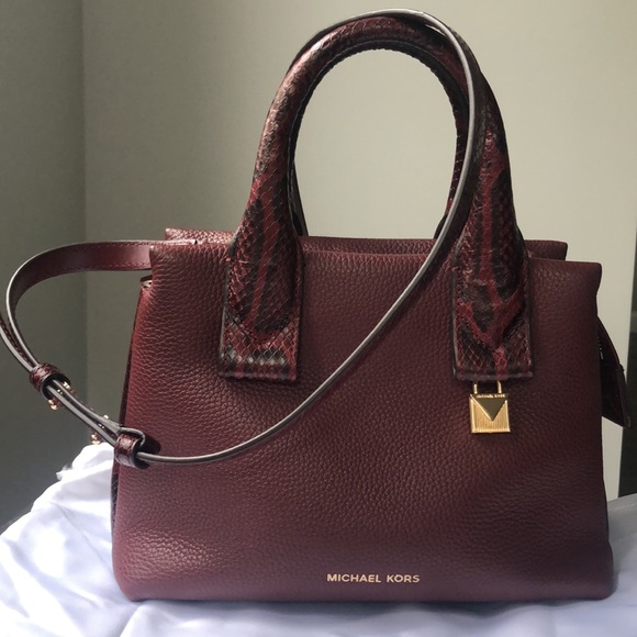 Michael Kors Purse - Picture 2 of 9